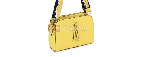 Дамска чанта от висококачествена еко кожа в жълт цвят Код: 86701